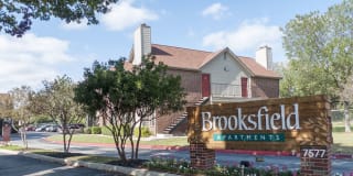 Brooksfield Apartments Brooksfield Apartments Photo Gallery 1