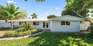 9474 SE Cove Point 9474 SE Cove Point Photo Gallery 1