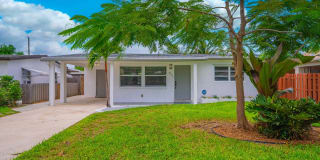 611 W Bloxham Street W 611 W Bloxham Street W Photo Gallery 1