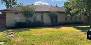 2708 Arbor 2708 Arbor Photo Gallery 1