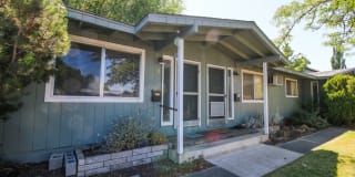 2250 Crater Lake Ave #9 2250 Crater Lake Ave #9 Photo Gallery 1