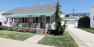 411 N Delavan Ave 411 N Delavan Ave Photo Gallery 1