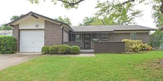 8303 Briarwood Ln. 8303 Briarwood Ln. Photo Gallery 1