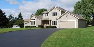 157 Yorktown Dr 157 Yorktown Dr Photo Gallery 1