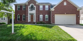 2008 LAKE FOREST DRIVE 2008 LAKE FOREST DRIVE Photo Gallery 1