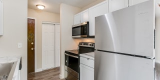 8050 Northeast Central Avenue - 107 8050 Northeast Central Avenue - 107 Photo Gallery 1