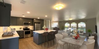 614 W Jay Avenue 614 W Jay Avenue Photo Gallery 1