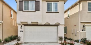 8563 N Walnut Way 8563 N Walnut Way Photo Gallery 1