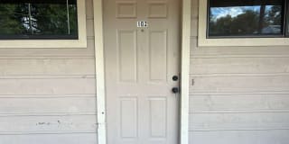 519 NW LAKE CITY AVE 102 519 NW LAKE CITY AVE 102 Photo Gallery 1