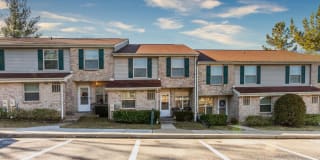 Spring Hill Apartments And Townhomes Spring Hill Apartments And Townhomes Photo Gallery 1