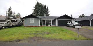 16914 5th Ave E 16914 5th Ave E Photo Gallery 1