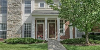 28248 OAKMONTE Circle E 28248 OAKMONTE Circle E Photo Gallery 1