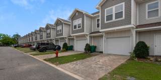 1806 Stable Lane 1806 Stable Lane Photo Gallery 1