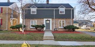 9121 W HAWTHORNE AVE 9121 W HAWTHORNE AVE Photo Gallery 1
