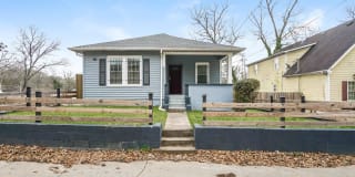 863 NW Oak Street 863 NW Oak Street Photo Gallery 1