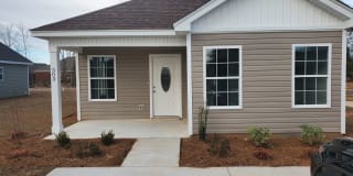 303 E Grace Dr 303 E Grace Dr Photo Gallery 1