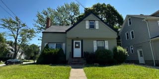2247 S Taylor Rd 2247 S Taylor Rd Photo Gallery 1