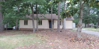 6207 Stoneyridge Dr 6207 Stoneyridge Dr Photo Gallery 1