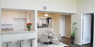 Burbank Village Apartments Burbank Village Apartments Photo Gallery 1