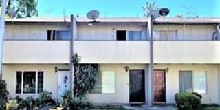 521 S Lyon Street 521 S Lyon Street Photo Gallery 1