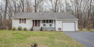 3 Mohegan Court 3 Mohegan Court Photo Gallery 1