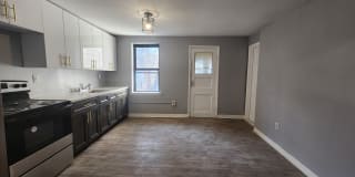 140 S Clark St 140 S Clark St Photo Gallery 1