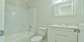 208 N Halifax Ave Apt 4 208 N Halifax Ave Apt 4 Photo Gallery 1