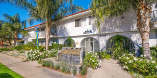 15925 Victory Blvd. 15925 Victory Blvd. Photo Gallery 1