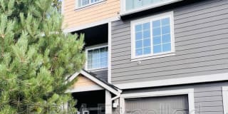 6120 Alexander Pl SE 6120 Alexander Pl SE Photo Gallery 1