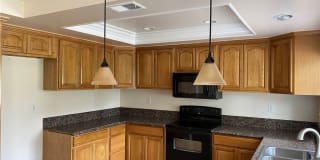 7 Holly Hill Lane 7 Holly Hill Lane Photo Gallery 1