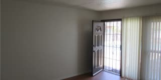 10130 S Inglewood Avenue 10130 S Inglewood Avenue Photo Gallery 1