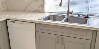 5914 Sutton Park Pl 5914 Sutton Park Pl Photo Gallery 1