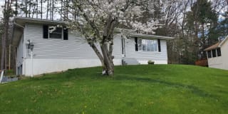 2302 Woodcrest Dr 2302 Woodcrest Dr Photo Gallery 1