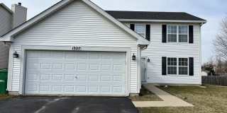 1327 E Fox Chase Drive 1327 E Fox Chase Drive Photo Gallery 1