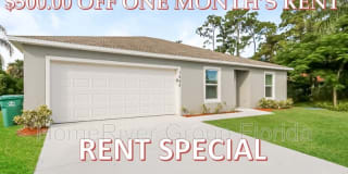 1050 SW Abingdon Ave 1050 SW Abingdon Ave Photo Gallery 1