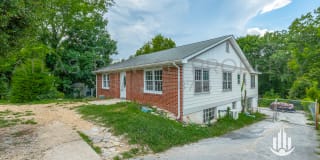 929 W Crest Rd Unit B 929 W Crest Rd Unit B Photo Gallery 1