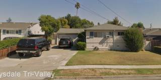 322 Lee Avenue 322 Lee Avenue Photo Gallery 1