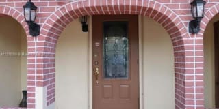 2341 N 67th Ter 2341 N 67th Ter Photo Gallery 1