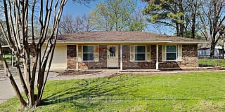 502 S Magnolia St 502 S Magnolia St Photo Gallery 1