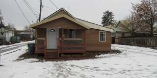 413 N Henry Ave 413 N Henry Ave Photo Gallery 1