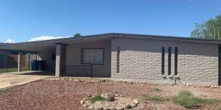 1142 W Emelita Avenue 1142 W Emelita Avenue Photo Gallery 1