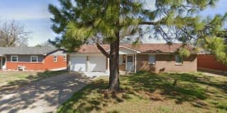 4745 Southeast 28th Street 4745 Southeast 28th Street Photo Gallery 1