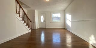 925 Delview Dr 925 Delview Dr Photo Gallery 1