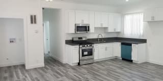 10203 Crenshaw Blvd 10203 Crenshaw Blvd Photo Gallery 1