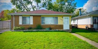 1386 Superior Avenue 1386 Superior Avenue Photo Gallery 1