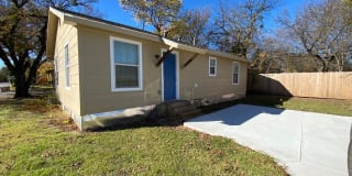 718 N Wilhite 718 N Wilhite Photo Gallery 1