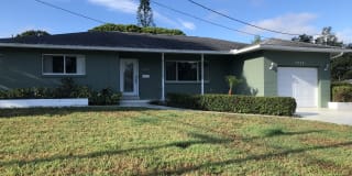 5220 32nd Ave N 5220 32nd Ave N Photo Gallery 1