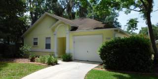 2503 NW 37th Place 2503 NW 37th Place Photo Gallery 1