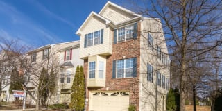 2715 SUMMERS RIDGE DRIVE 2715 SUMMERS RIDGE DRIVE Photo Gallery 1