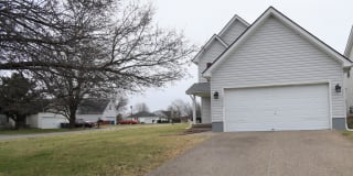 10610 Pinoak View Dr 10610 Pinoak View Dr Photo Gallery 1